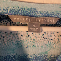 Sz XL Valerie Stevens V-neck Blouse