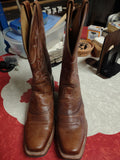 Sz 9D Ariat Square Toe Boots - Like New